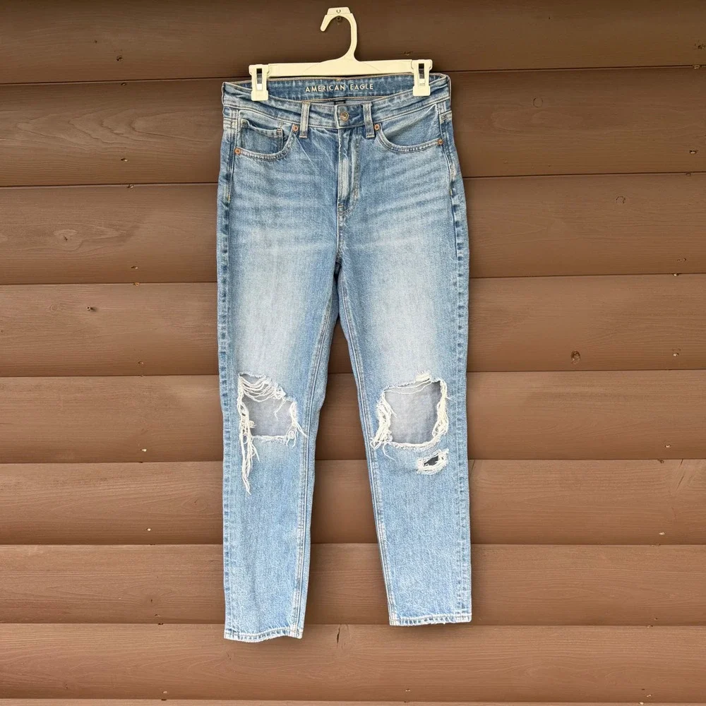 American Eagle Mom‎ Jean Women 2 Regular Blue Distressed High Waisted Strigid